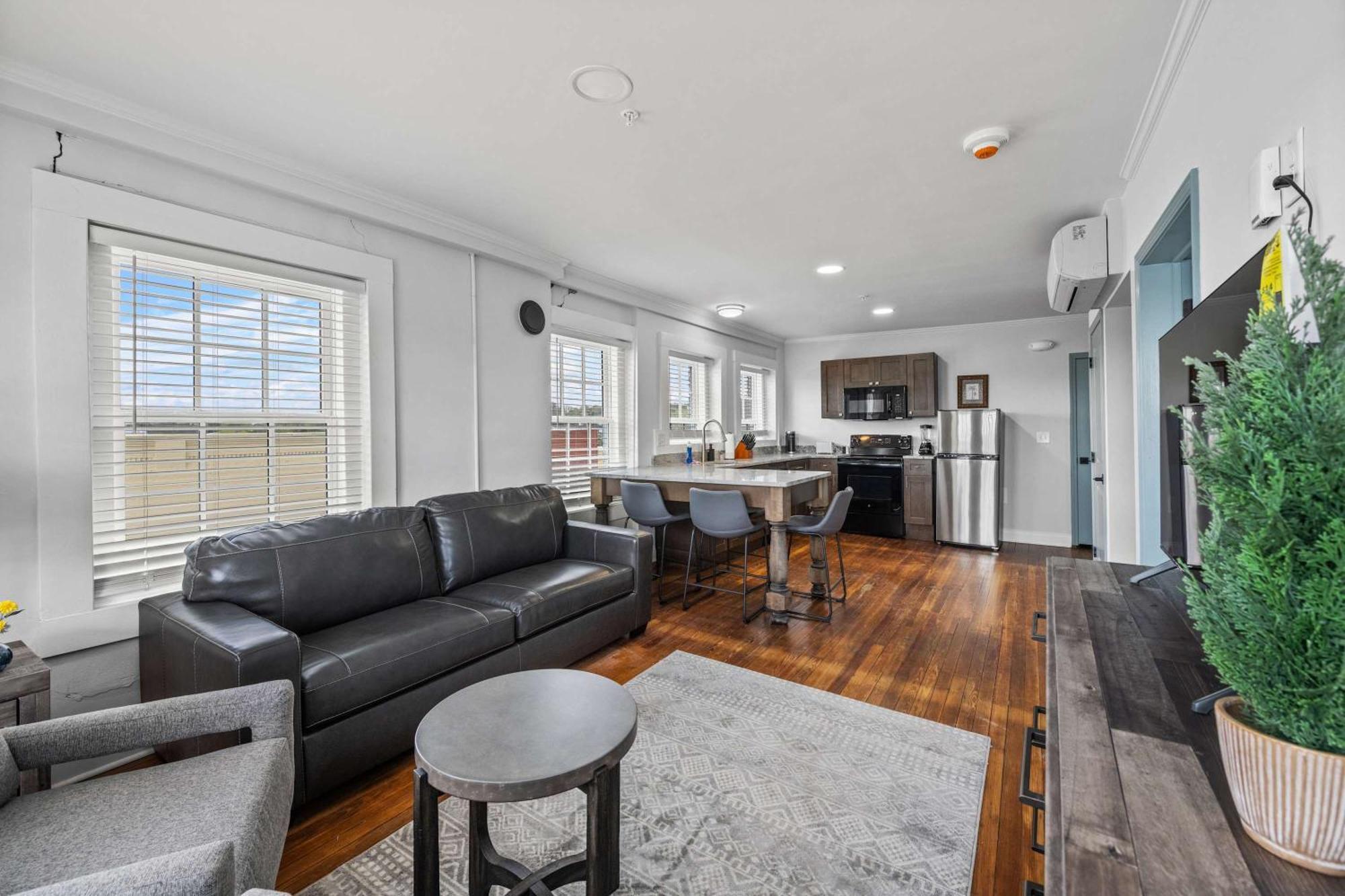 Discover Conway Trendy Downtown Loft Eksteriør bilde